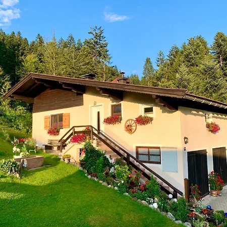 Sunnseit - Kitzbueheler Alpen Lodge *